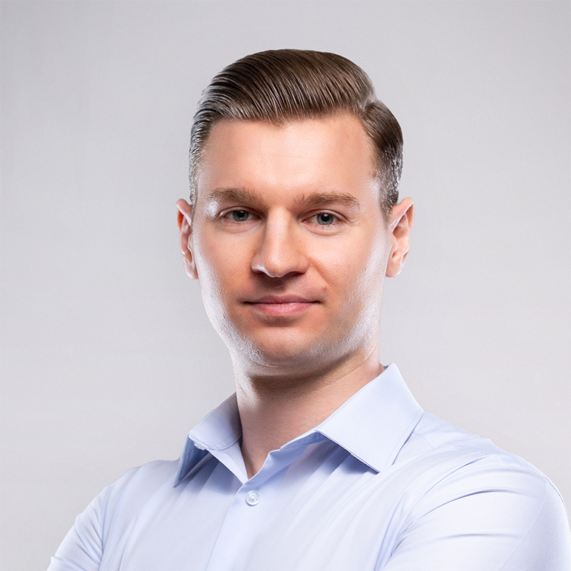 Damian Karpa Sales Specialist SMSAPI